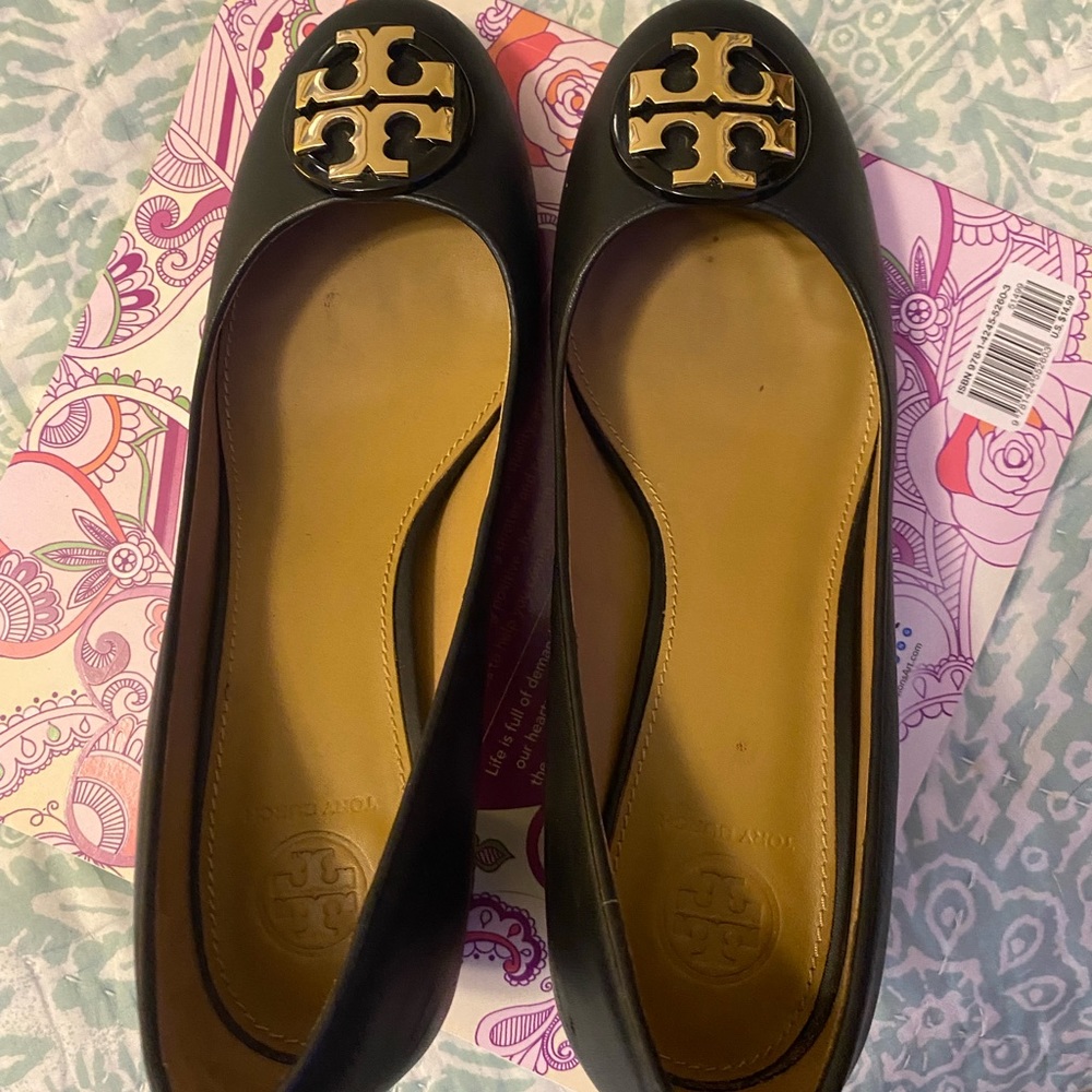 Ladies Tory Burch black Claire pumps